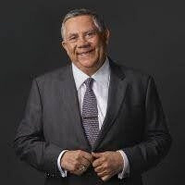 Frank  Venegas, Jr.